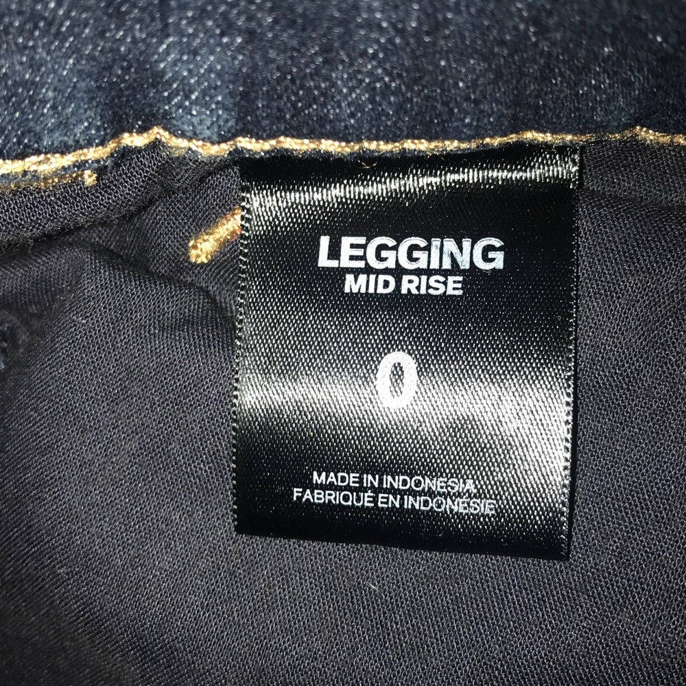 Express Mid Rise Jeans - Picture 5 of 7